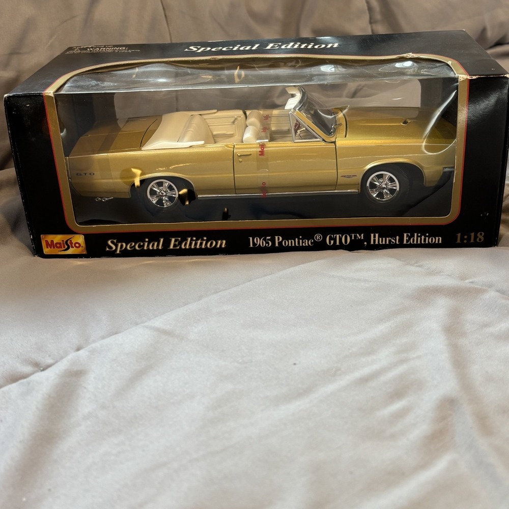 NIB 1965 Pontiac GTO Convertible, Hurst Edition 1:18 Scale Diecast Maisto